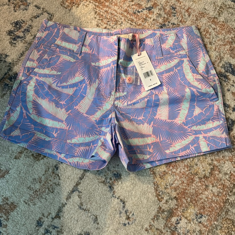 Vineyard vines shorts women nwt size 2